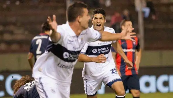 El Lobo aulló último y eliminó a San Lorenzo