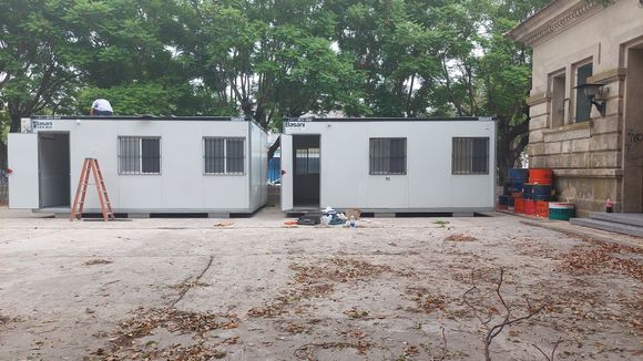La secundaria 11 rechaza la instalación de aulas modulares y exige que se complete la obra que pidieron hace 13 años