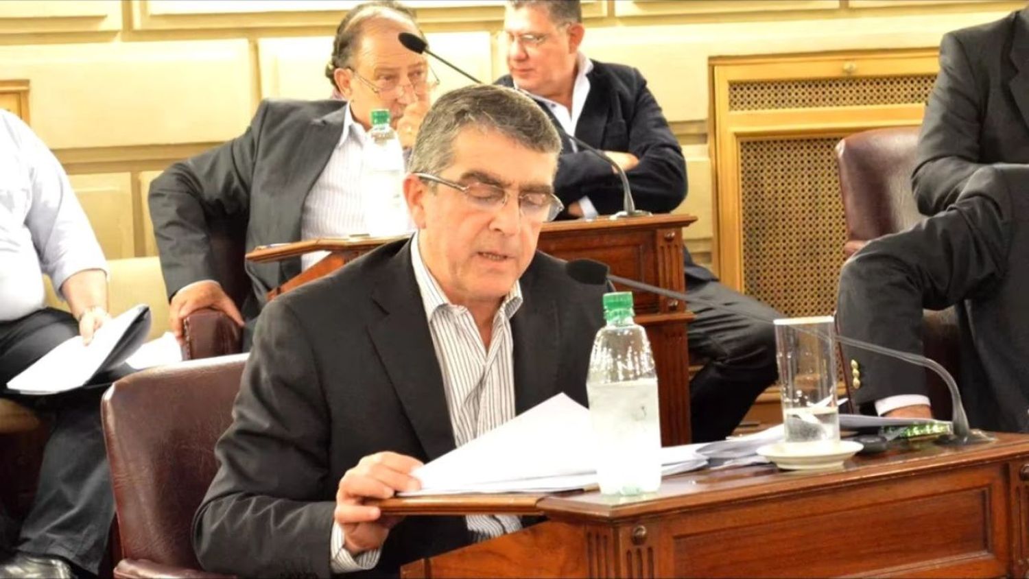 El procurador de la Nación sugirió anular el fallo de la Corte santafesina que impide imputar a un senador por corrupción