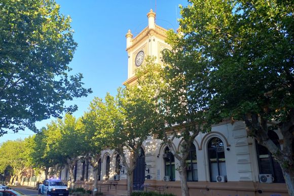 Paritaria municipal: los sindicatos piden entre 25 y 30 % "para cerrar el primer semestre"