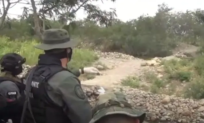 ¡Maduro acusa al ejército colombiano de querer derrocarlo!