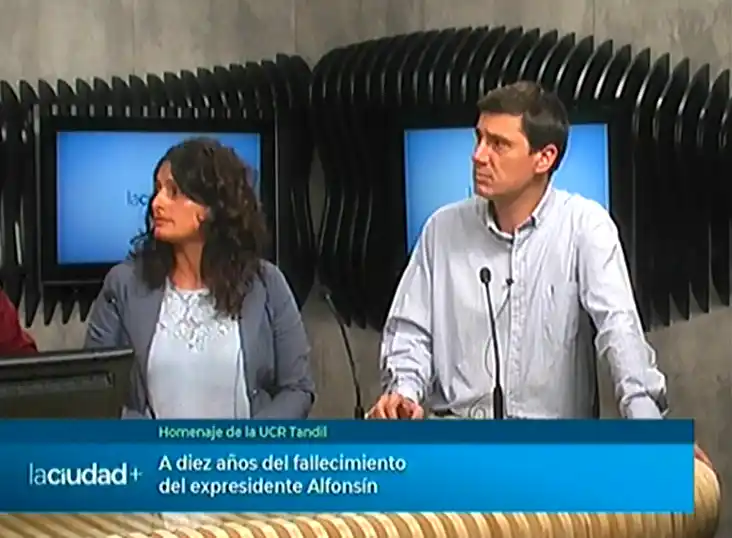Homenaje, a diez años del fallecimiento del expresidente Alfonsín | La Ciudad