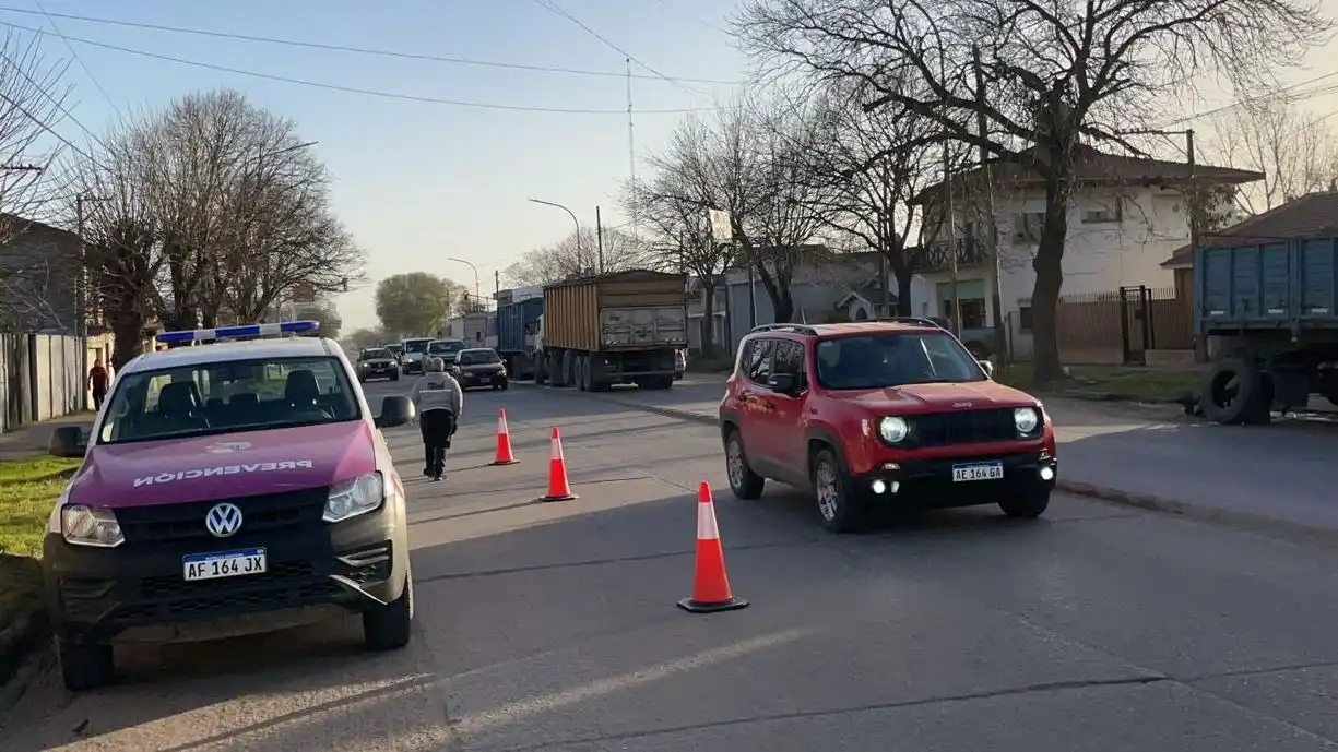 Se llevan a cabo controles en los ingresos de rutas y avenidas en conjunto con las fuerzas de seguridad