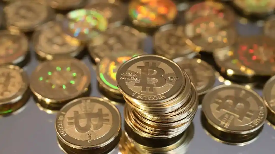 Por qué se derrumba el bitcoin y hasta cuándo puede durar el fenómeno