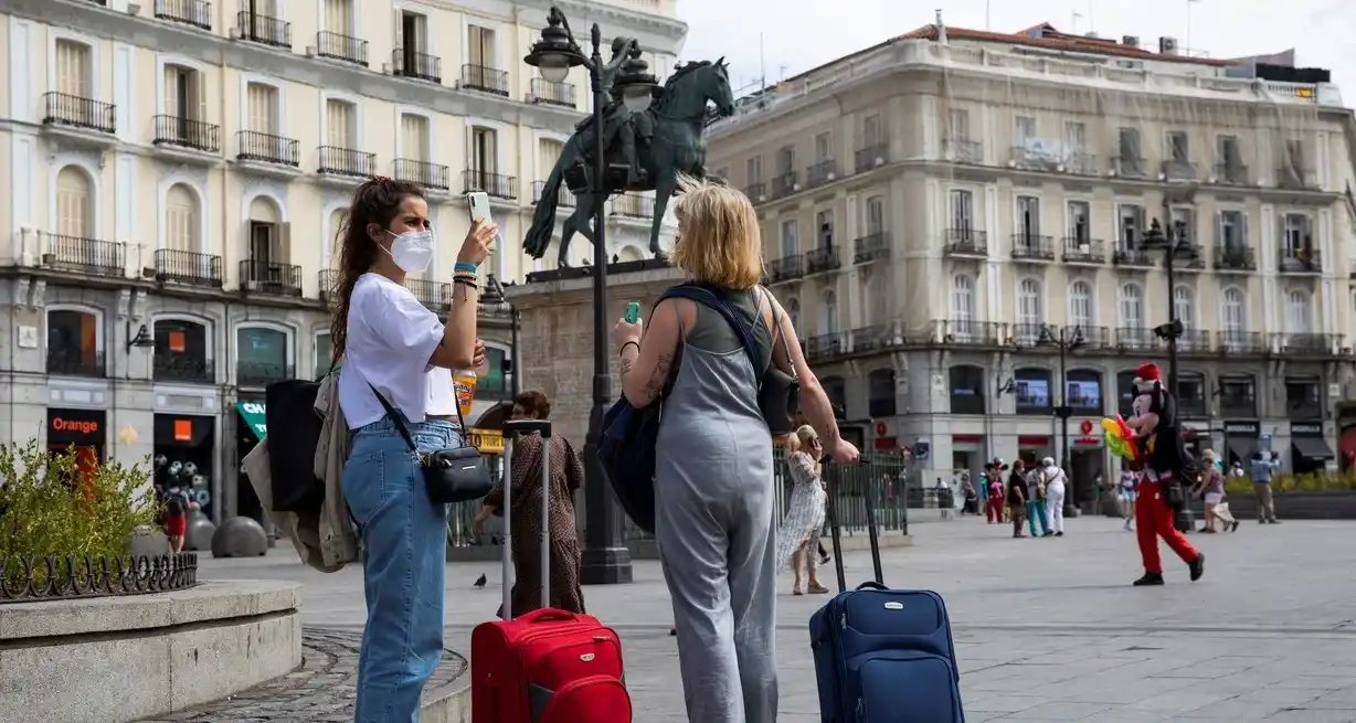 Los cinco primeros meses del año hubo 250 millones de turistas internacionales registrados 