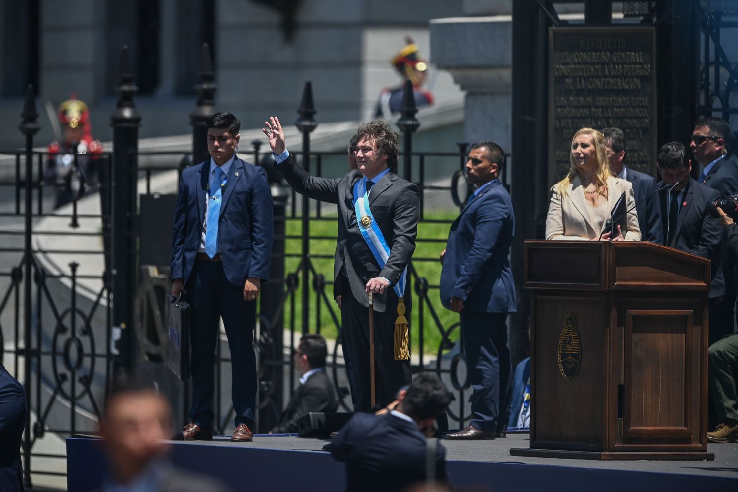 El presidente Javier Milei afirmó que "hoy comienza una nueva era en la Argentina" y "damos por terminada una larga y triste historia de decadencia y declive