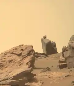 Se encontró "La Piedra Movediza" de Marte