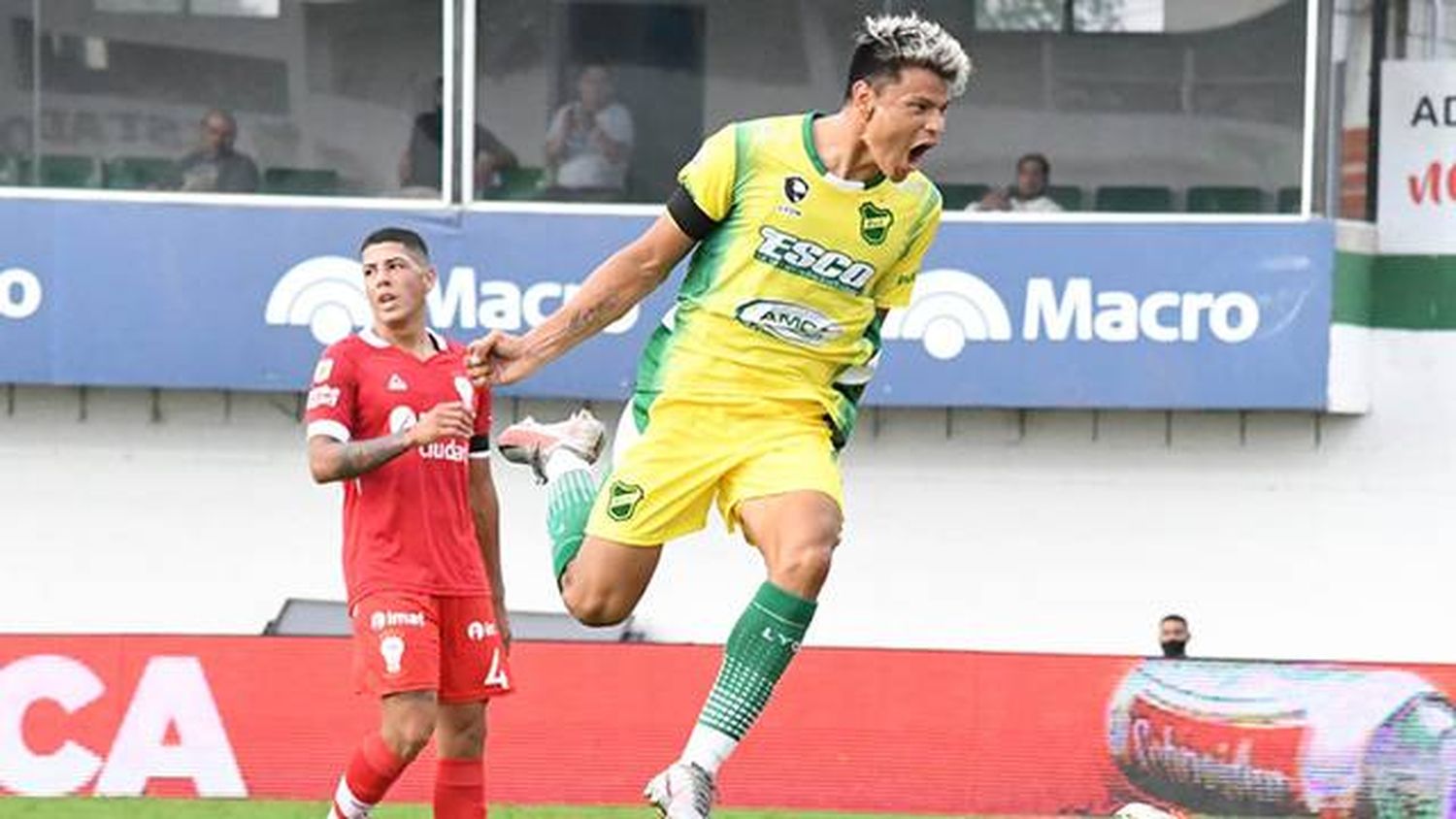 Defensa y Justicia con dos goles de Walter Bou, venció a Unión en Santa Fe