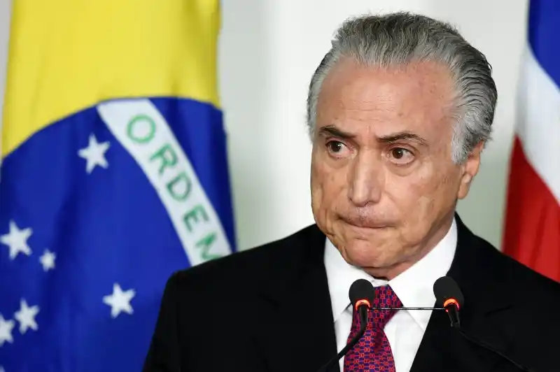Brasil: Temer pide que paren la investigación en su contra