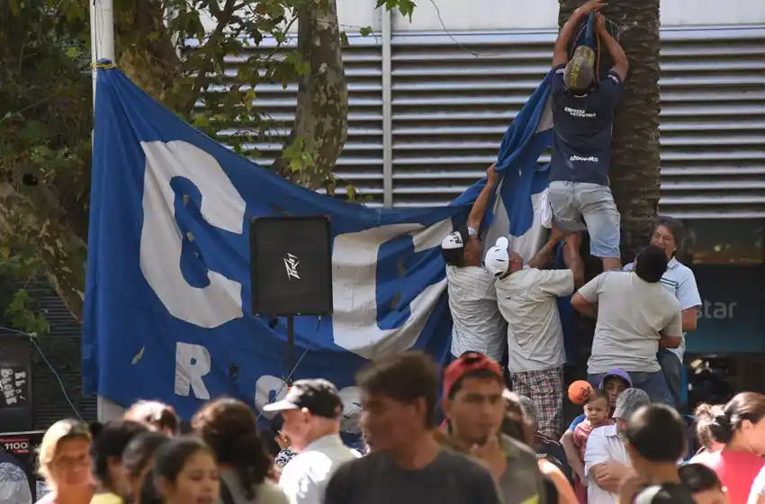 Cortes y actos en Rosario por la marcha de Moyano