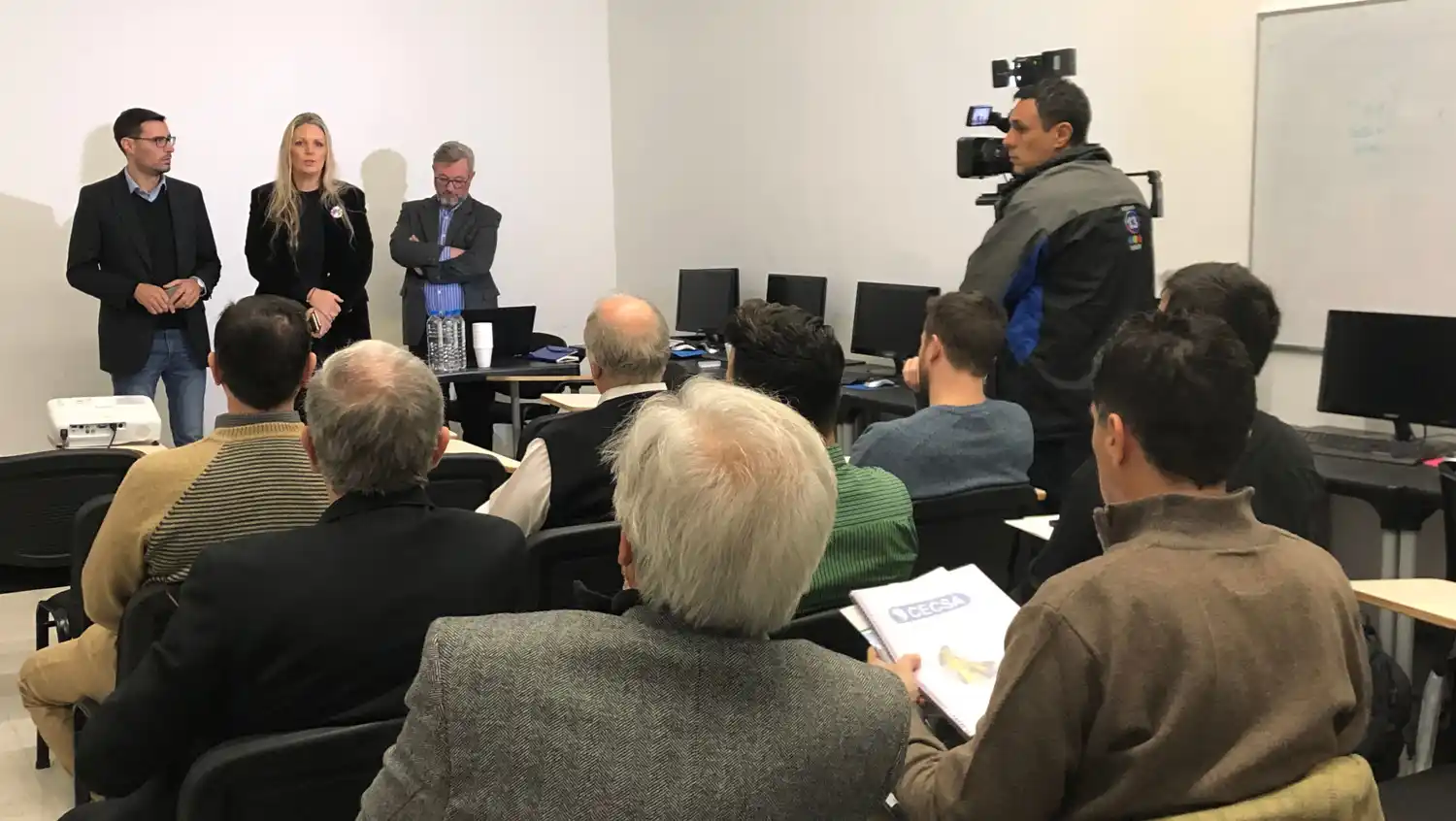 Reunión informativa sobre la obra del gasoducto de la costa