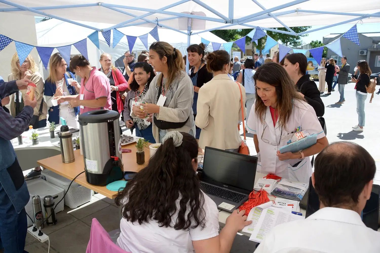 Se presentaron 62 trabajos.