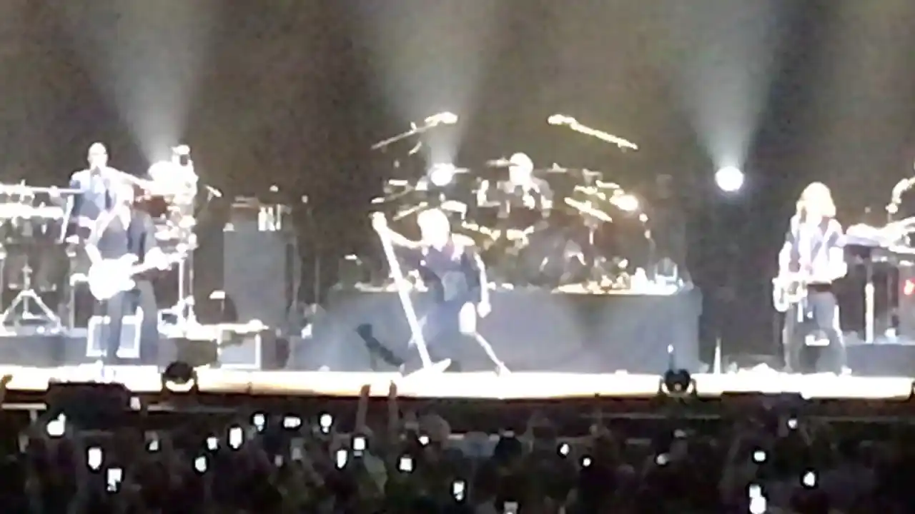 Acusan a Bon Jovi de hacer playback en sus conciertos