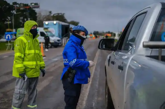 Tras el escándalo del cordobés "trucho", endurecen controles en retenes marplatenses