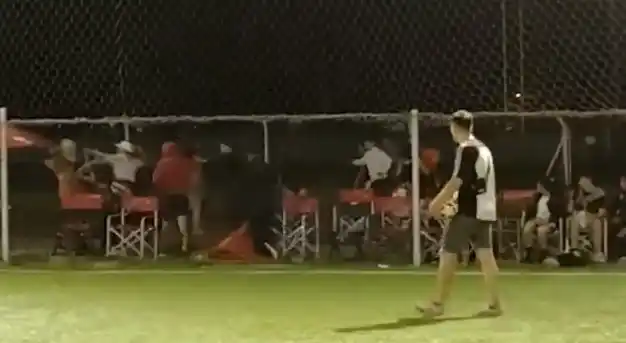 Partido amateur de fútbol mixto terminó en una trifulca campal en Berazategui