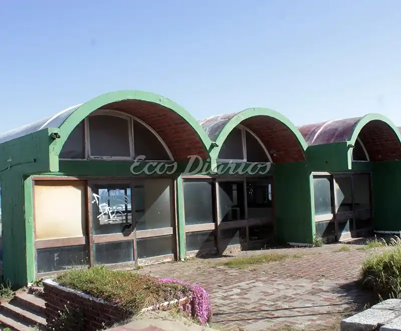 Nuevo ataque. Al castigado edificio situado frente al complejo Casino