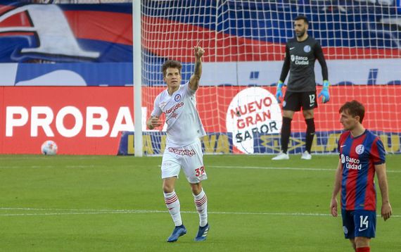 Argentinos lastimó a un San Lorenzo sin respuesta