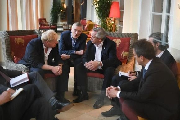 Cafiero, sobre el encuentro de Alberto Fernández con Boris Johnson: "El Presidente lo paró en seco"