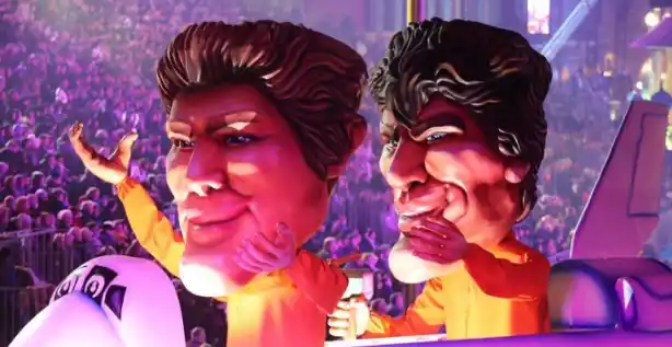 Los gemelos franceses eran tan populares que hasta inflables hicieron de ellos. Foto AFP