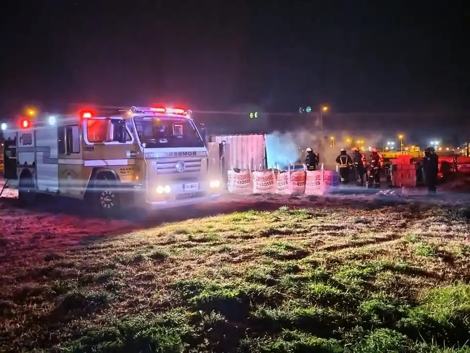 Los servidores públicos evitaron que la situación pase a mayores.