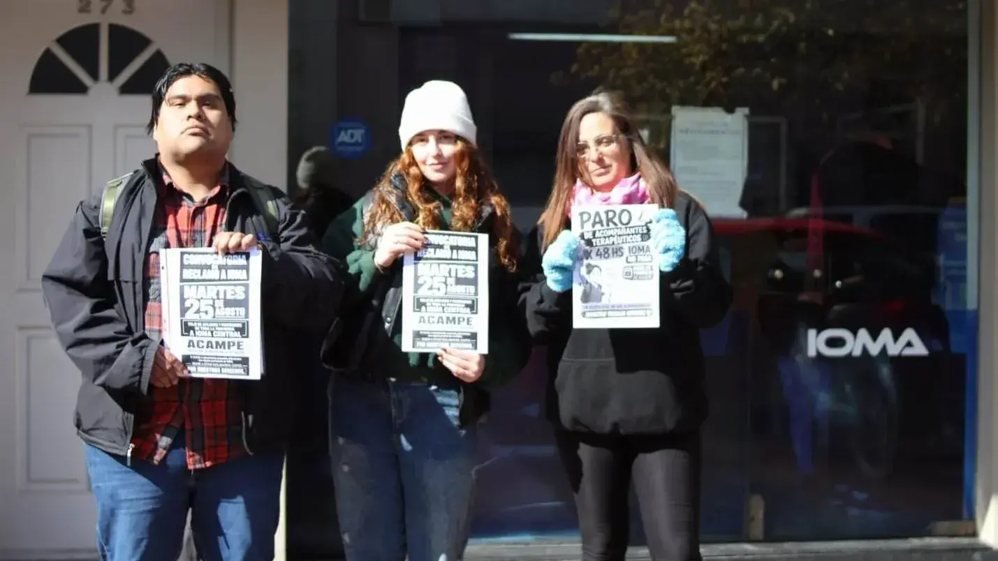 Alejandro Acuña, Wayra Pirone y Valeria Coquet visibilizaron la crisis que atraviesan los acompañantes terapéuticos