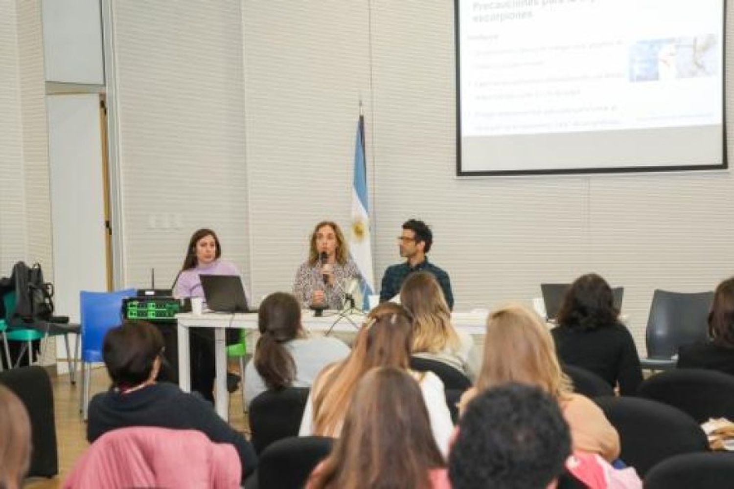 El Ministerio de Salud presentó la nueva guía de atención de alacranismo