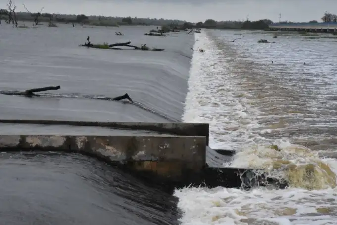 Los frentes de tormentas aportaron un gran caudal de agua al Bañado La Estrella