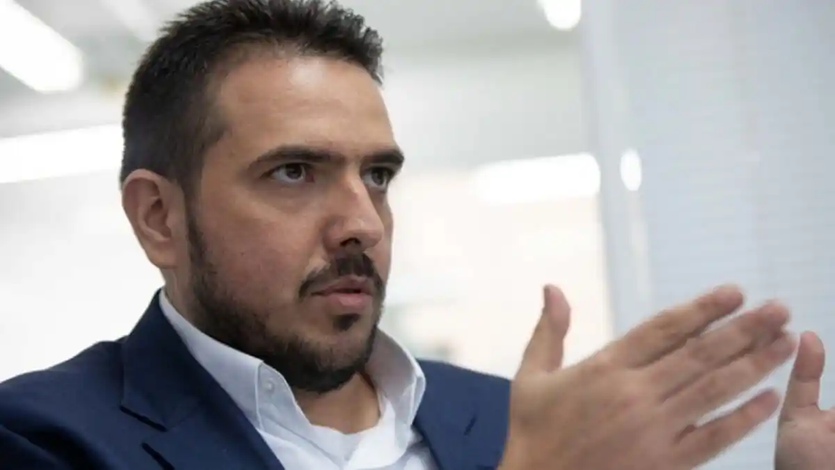 «COMETEN UN ERROR al criminalizar la primaria»: Stalin González