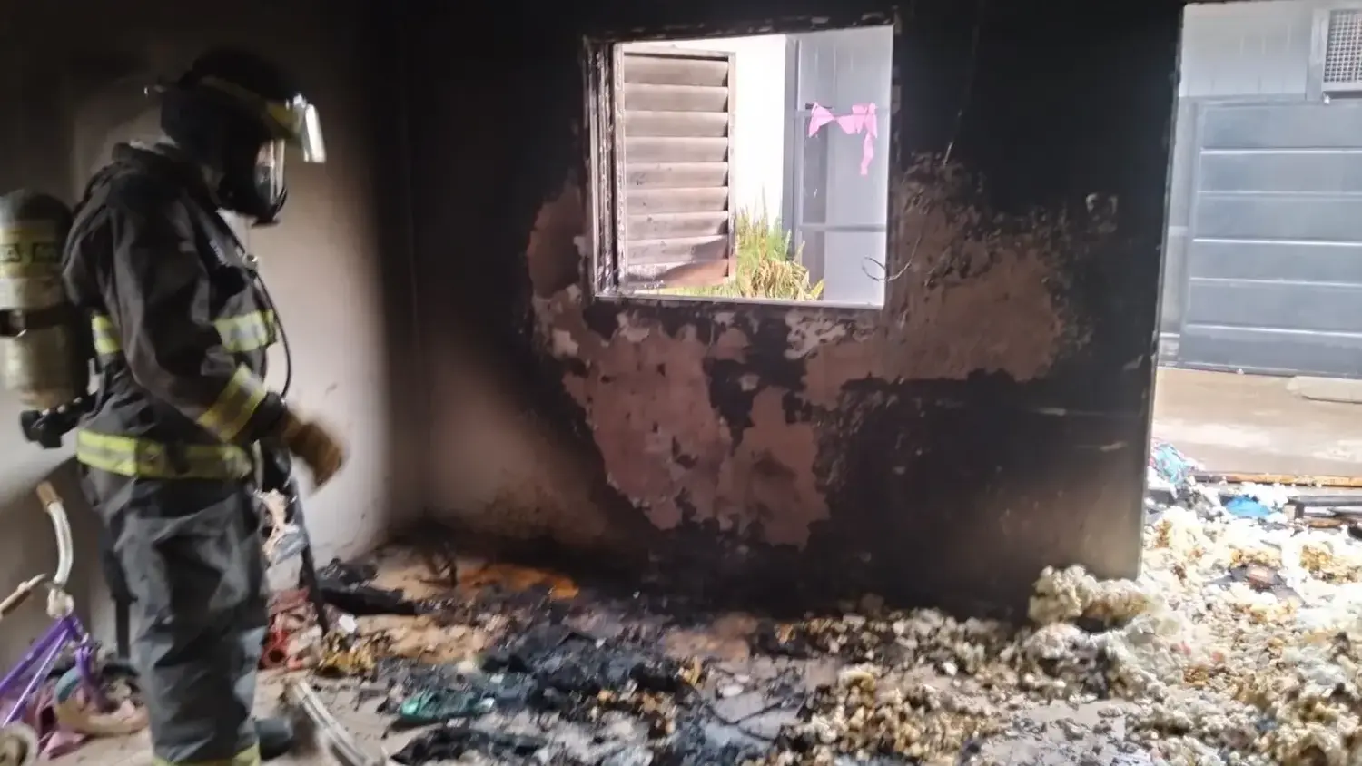 Un voraz incendio en una vivienda en Rafaela generó importantes daños materiales