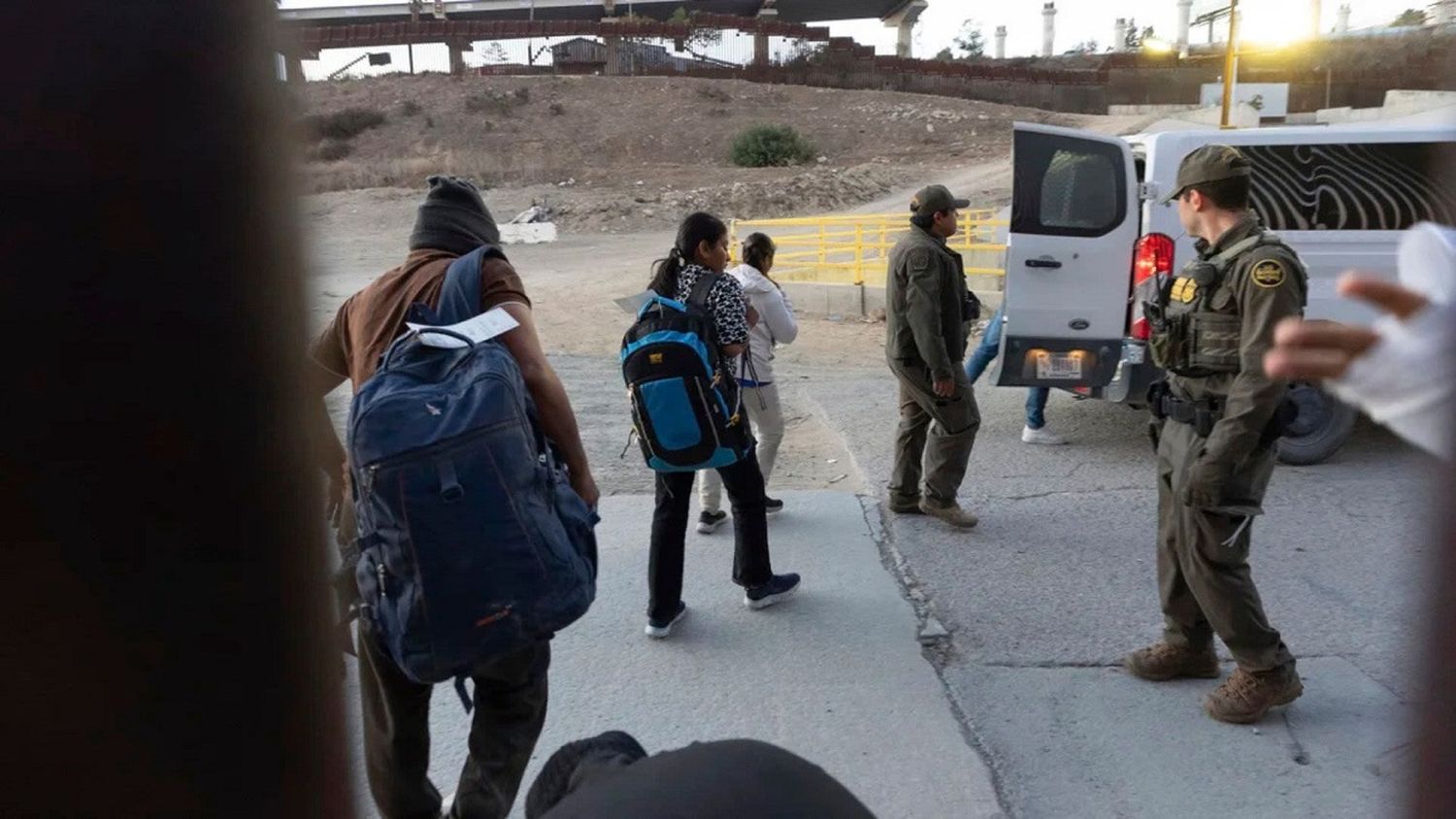Juez federal bloqueó temporalmente deportación de venezolanos bajo Ley de Enemigos Extranjeros
