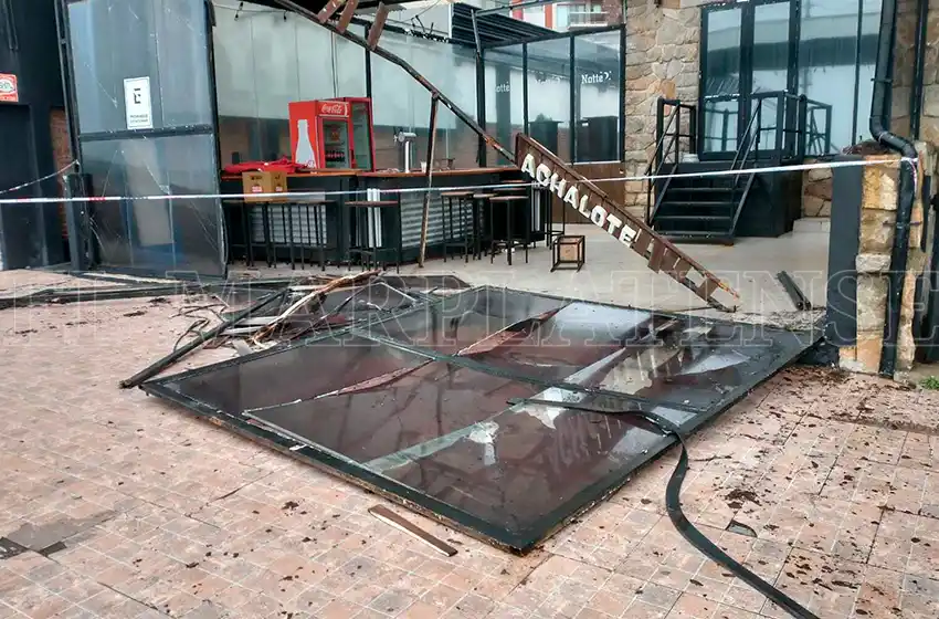 Se le destruyó la fachada de su comercio, pero encabeza una movida solidaria para otros