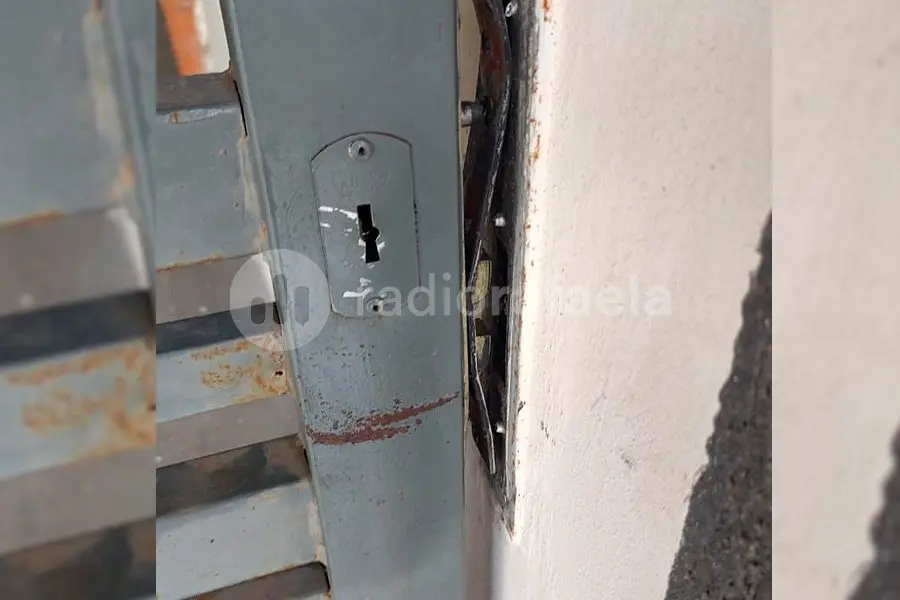 Delincuentes rompieron la cerradura de un garaje y robaron todas la bicicletas que había