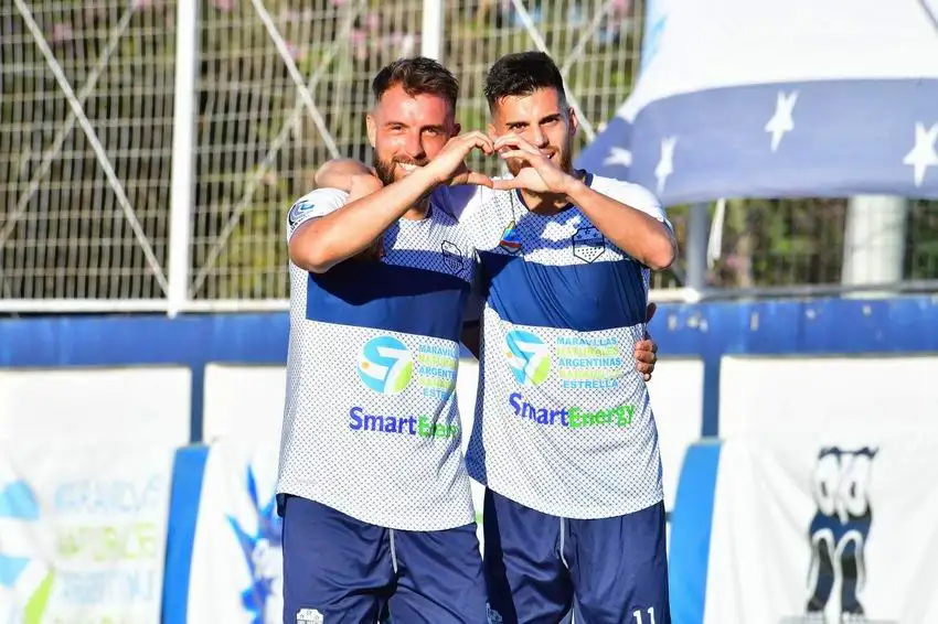 San Martín venció a Sportivo
Las Parejas y sigue de racha