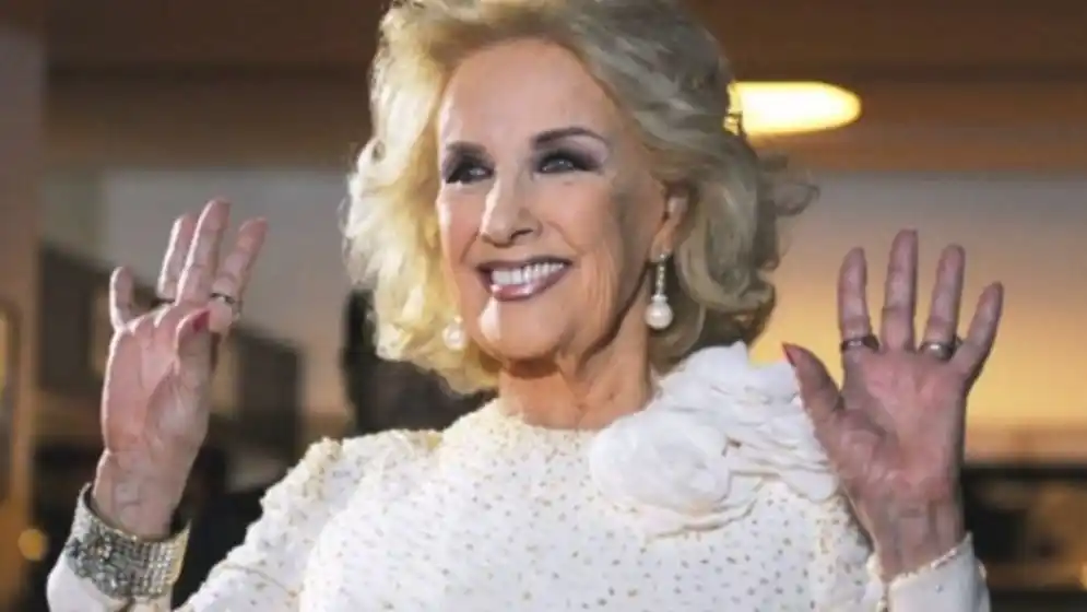 Sopla velitas: el insólito pedido de Mirtha Legrand en el día de su cumpleaños número 97
