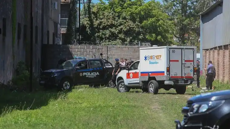 En Rosario encontraron un cuerpo semi carbonizado