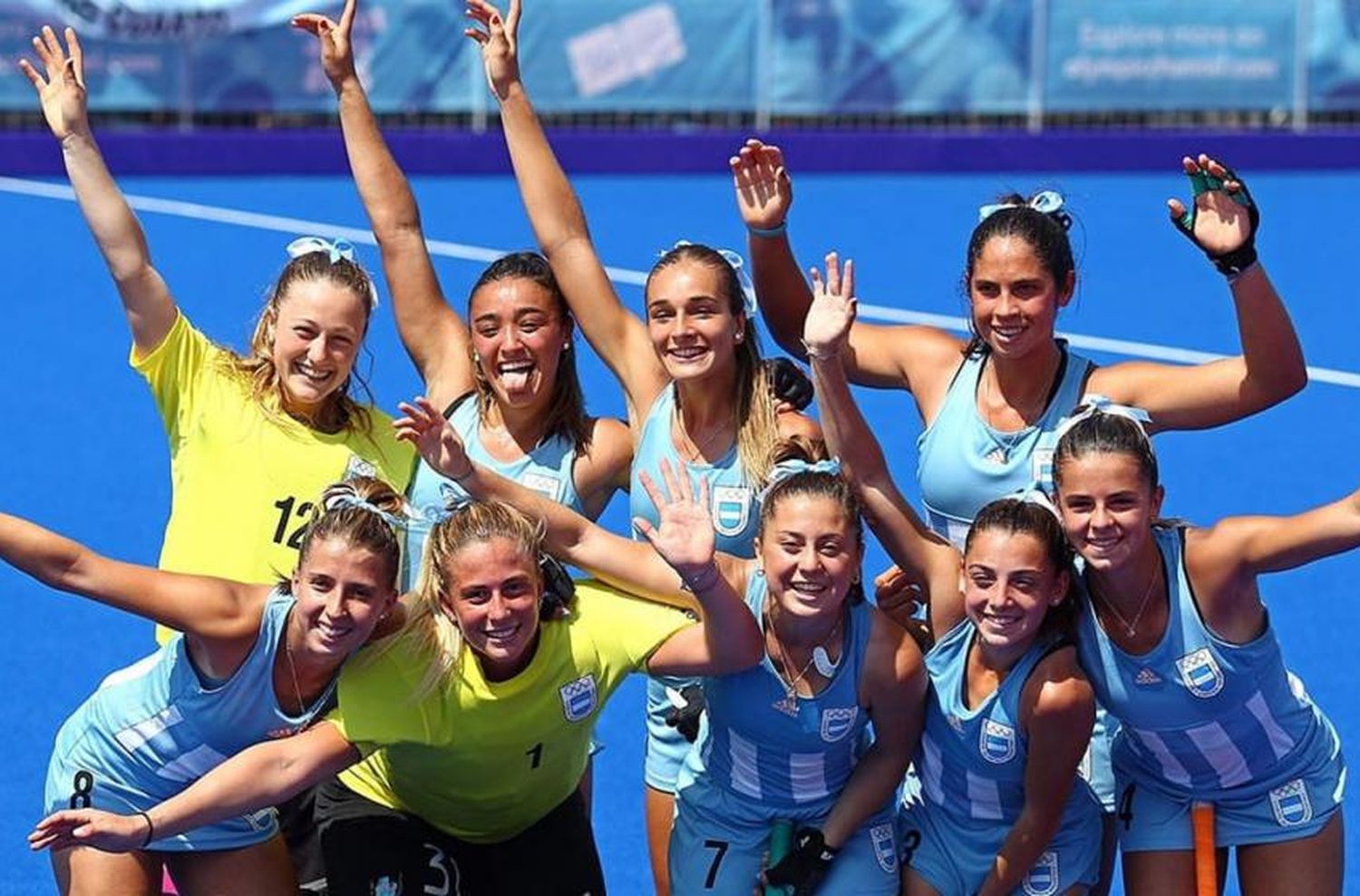 Medallas en Hockey: "Leoncitas" de oro y "Leoncitos" de Bronce