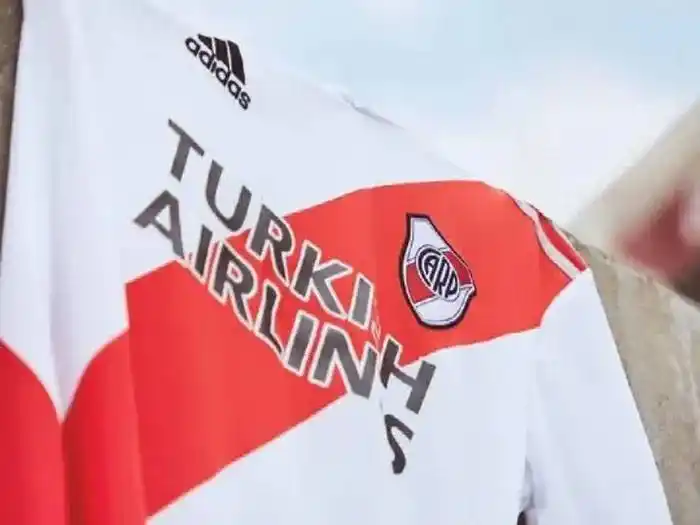 Conocé la nueva camiseta titular de River Plate