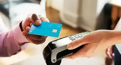 La mujer de 30 años terminó detenida.