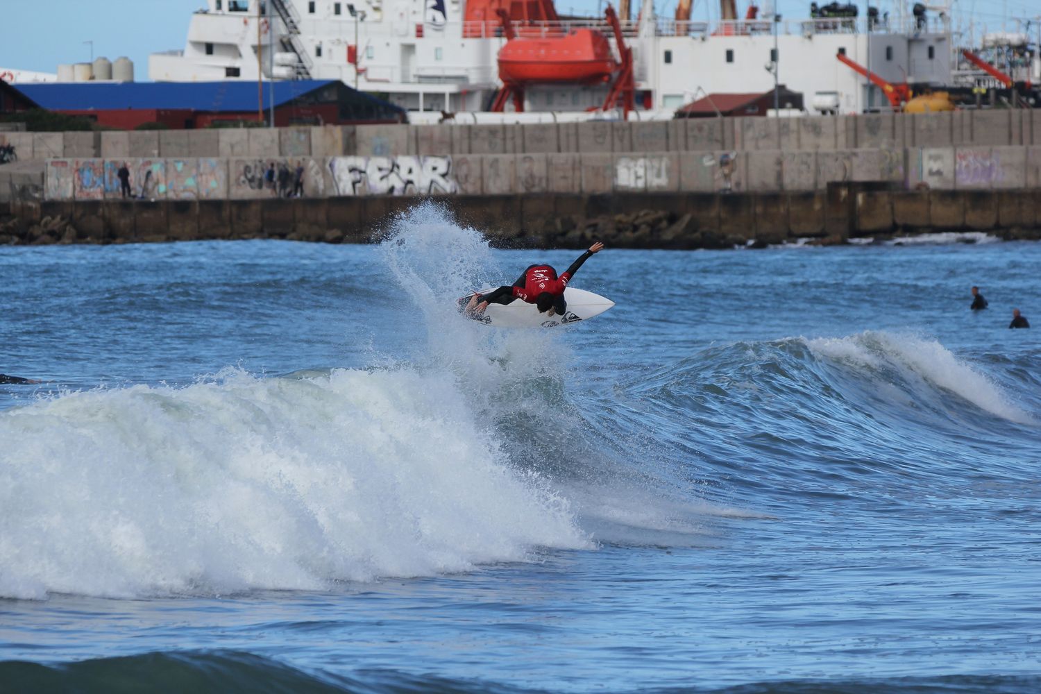 Comenzó el Rip Curl Pro: buena primera jornada