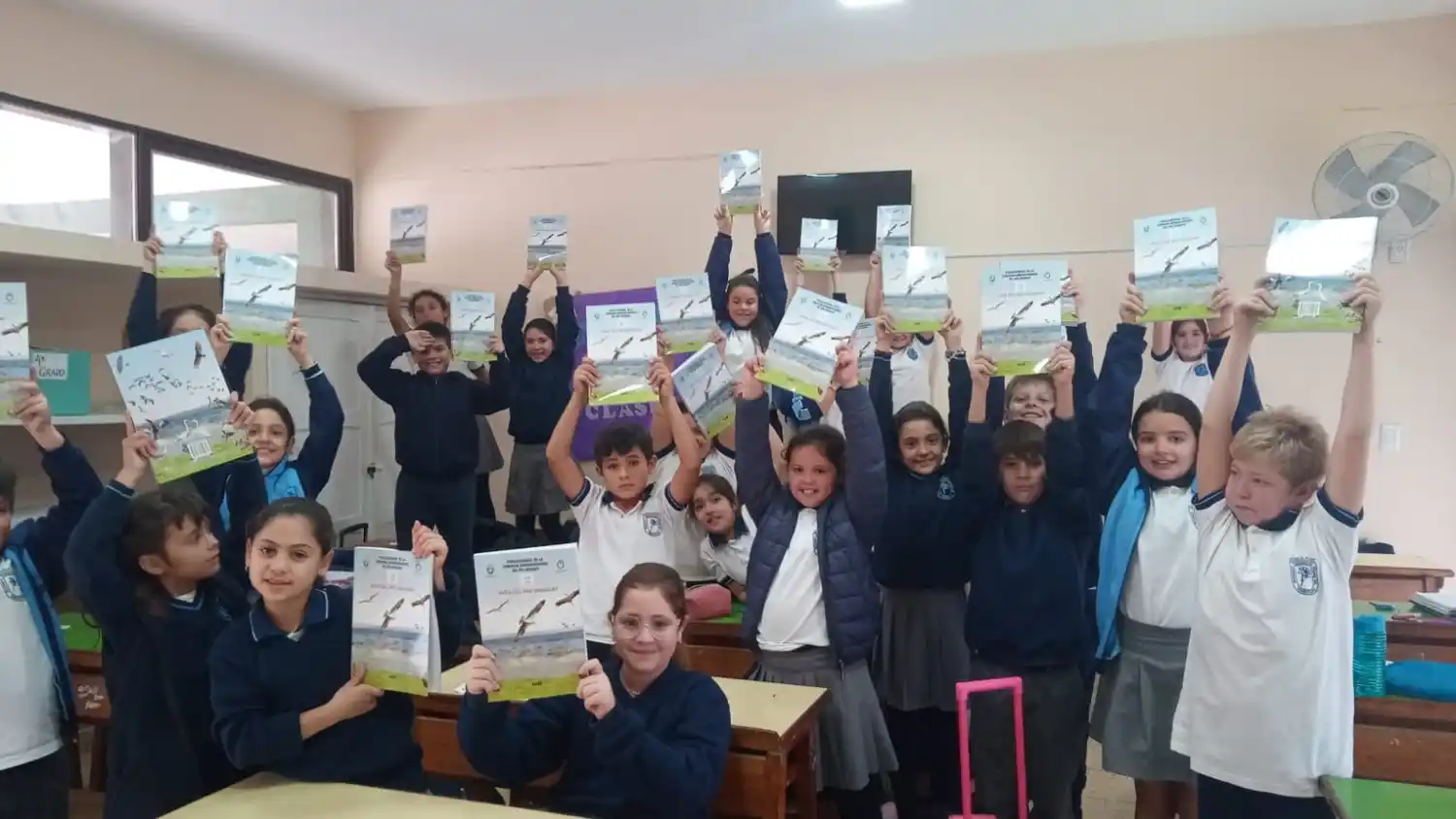 CARU entregó más de 45 mil libros para alumnos de 4º, 5º y 6º grado