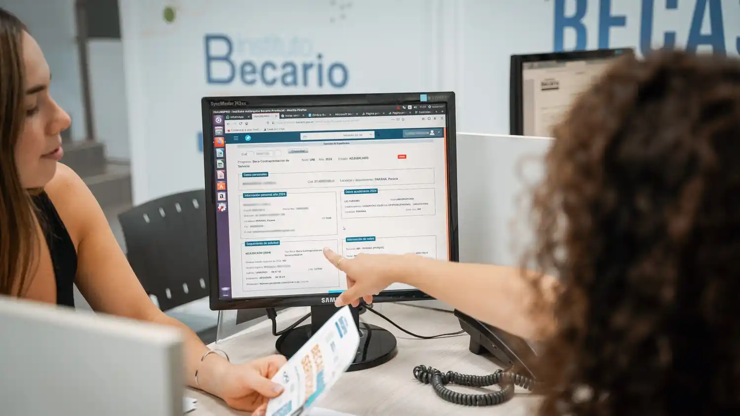 El gobierno entrerriano subió 30% las becas estudiantiles y la universitaria llega a $100.000 desde mayo