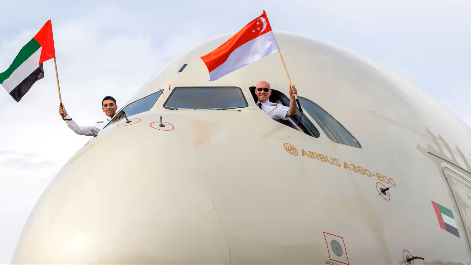 El Airbus A380 de Etihad Airways aterriza por primera vez en Singapur