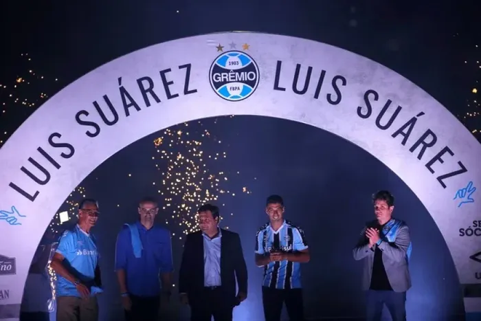 60.000 personas recibieron a Suárez (Reuter)