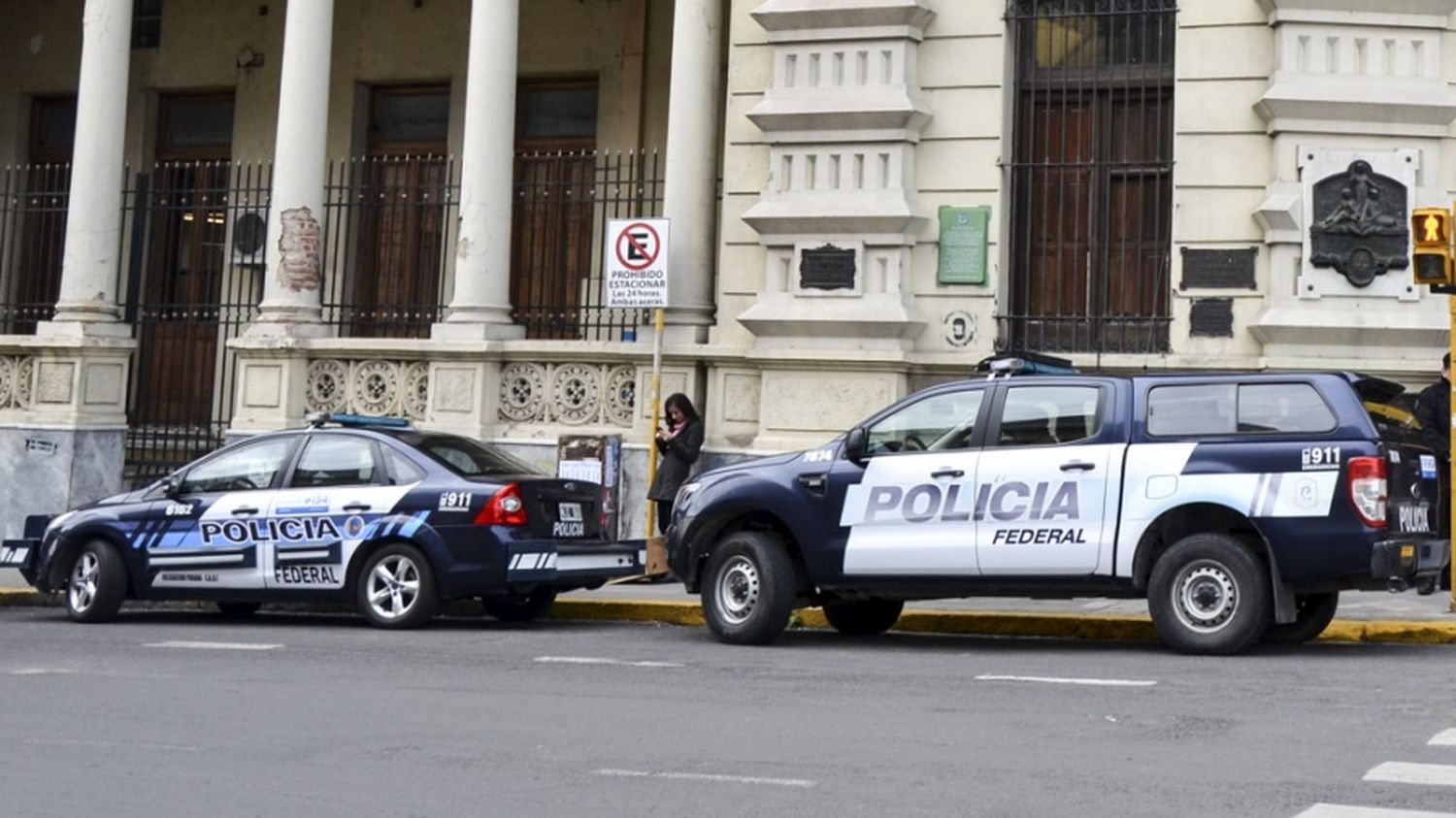 Mataron a puñaladas a un subcomisario de la Policía Federal en San Juan