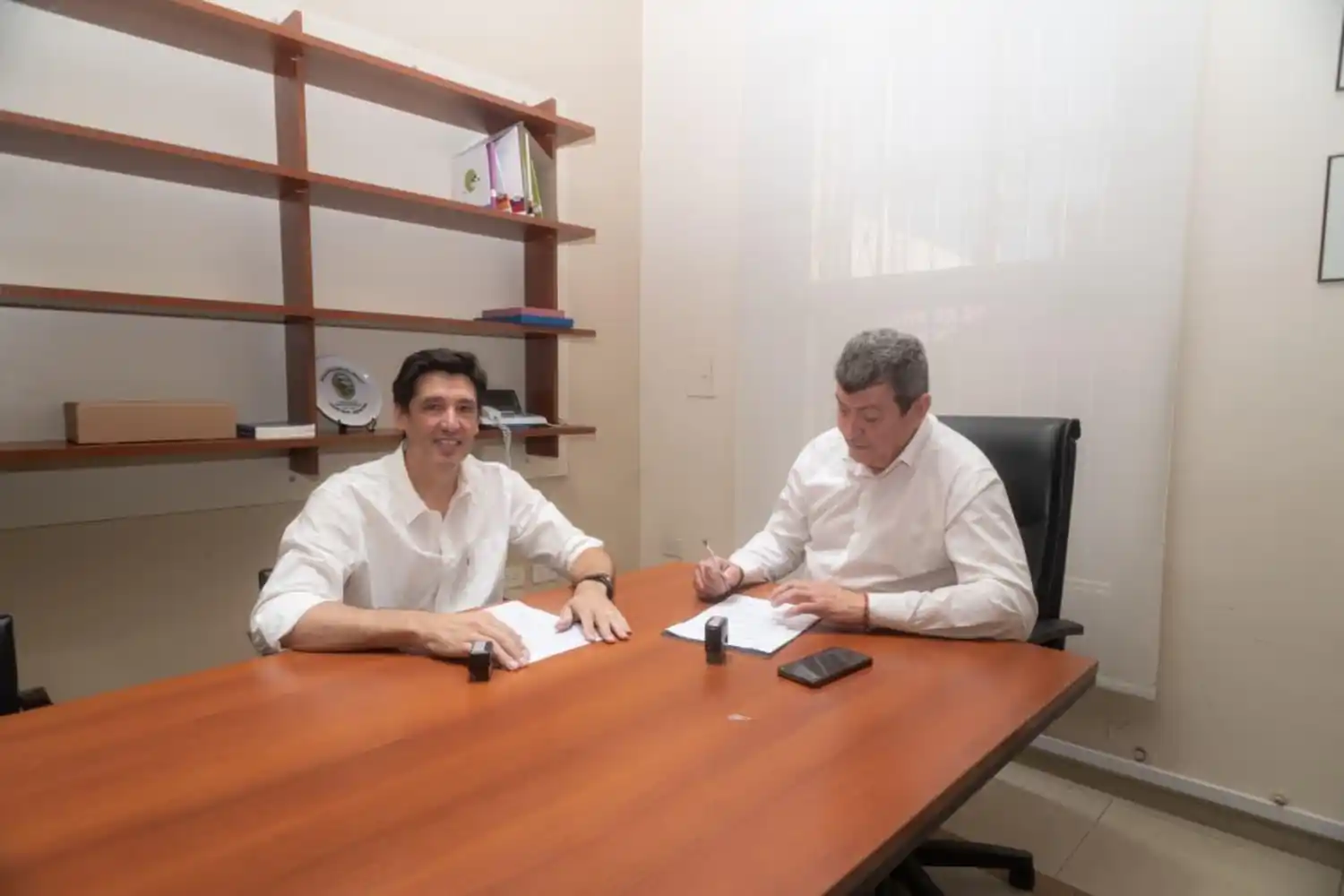 El IAPV firmó el contrato para construir 39 viviendas en Seguí con fondos provinciales