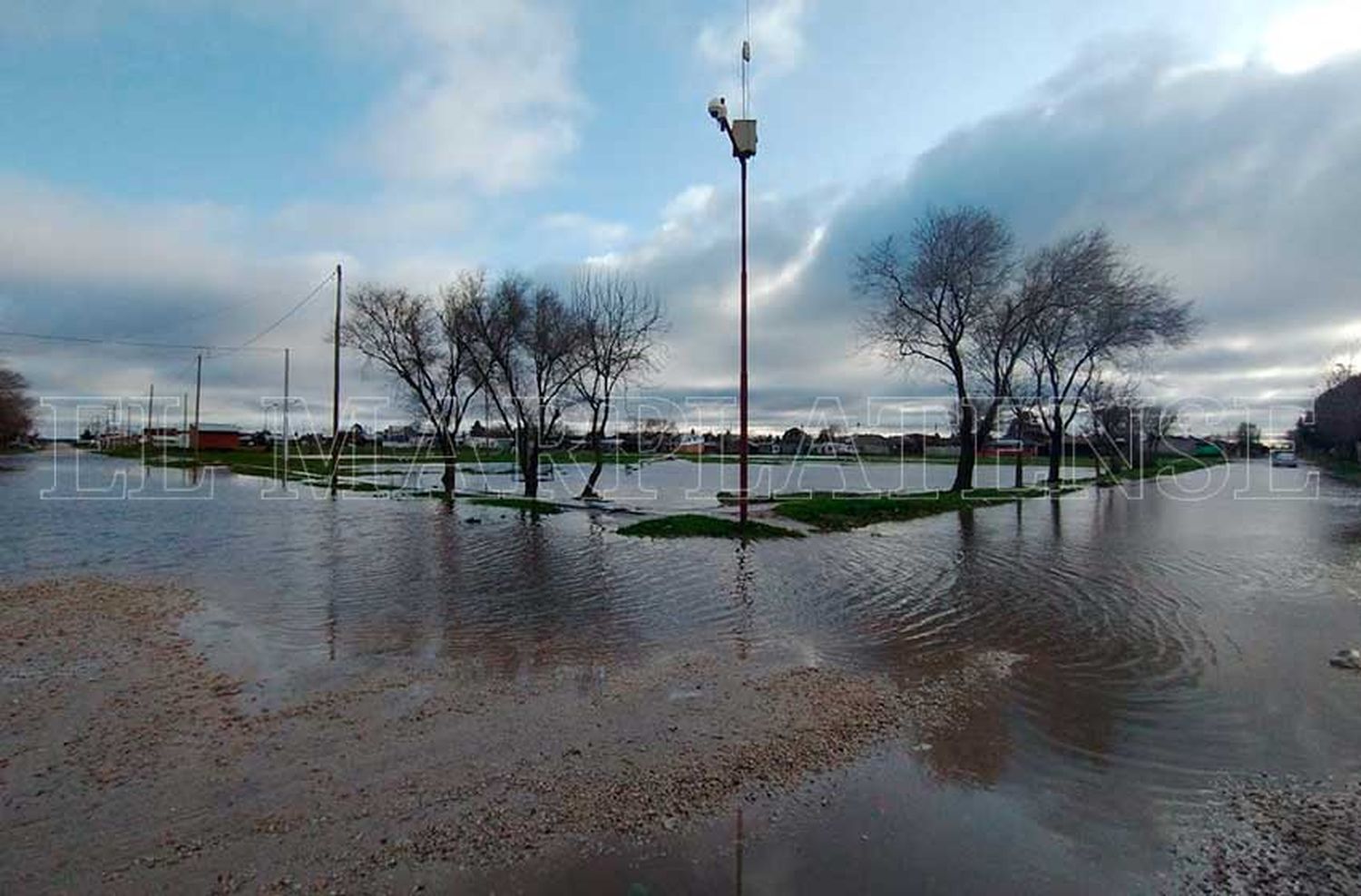 Tras la lluvia: "Estamos bajo un alerta por vientos, pero va a pasar rápidamente"