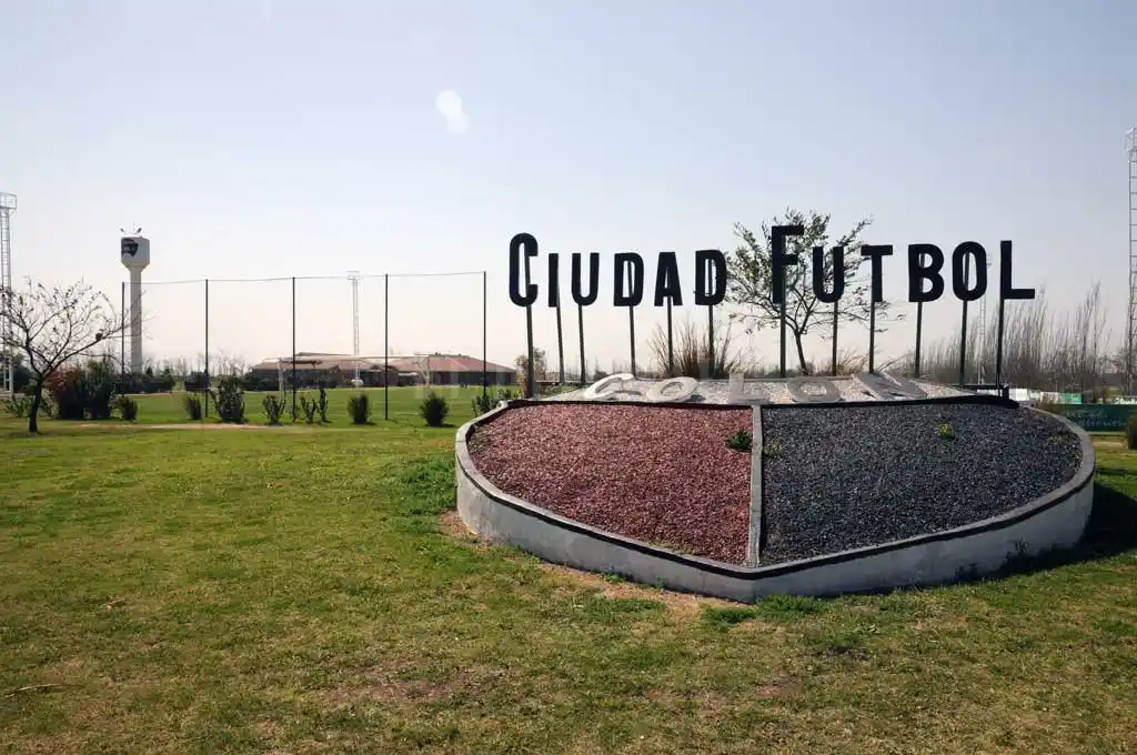 Colón: el plantel no entrena en respeto al sereno Salas