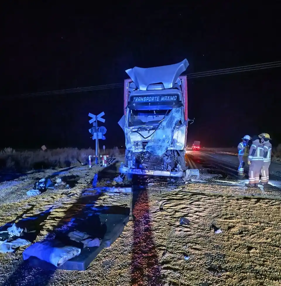 Los ocupantes del Volvo se llevaron la peor parte.