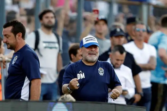Maradona festejó en redes la asunción de Alberto y Cristina: "Vamos Argentina, a darlo vuelta"
