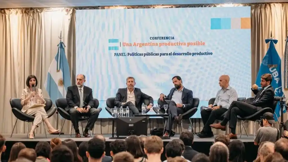 "Trabajamos para potenciar la industria del conocimiento", afirmó Frigerio en la UBA